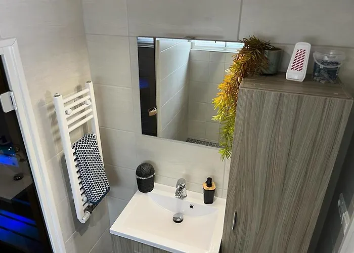 't Pothuuske فندق مبيت وإفطار رورلو